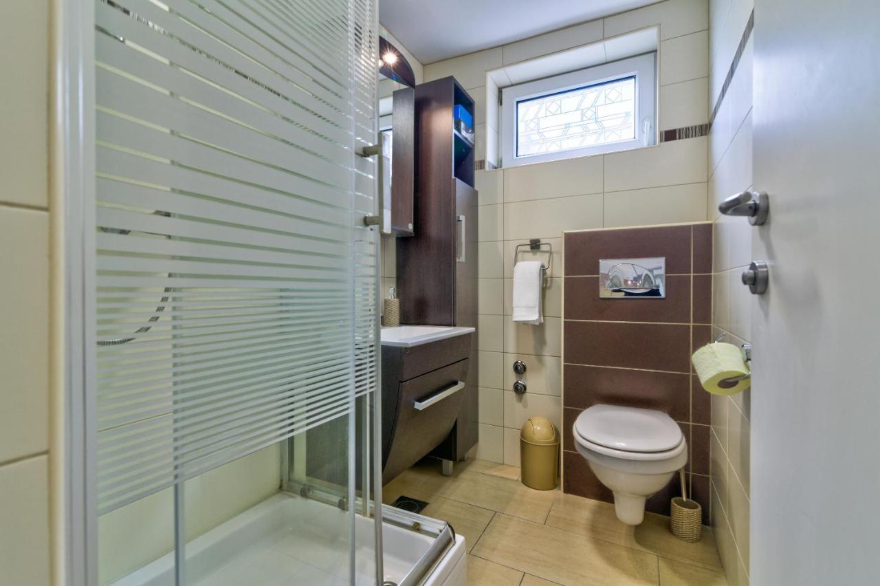 Apartments Bobinac Сень Екстер'єр фото