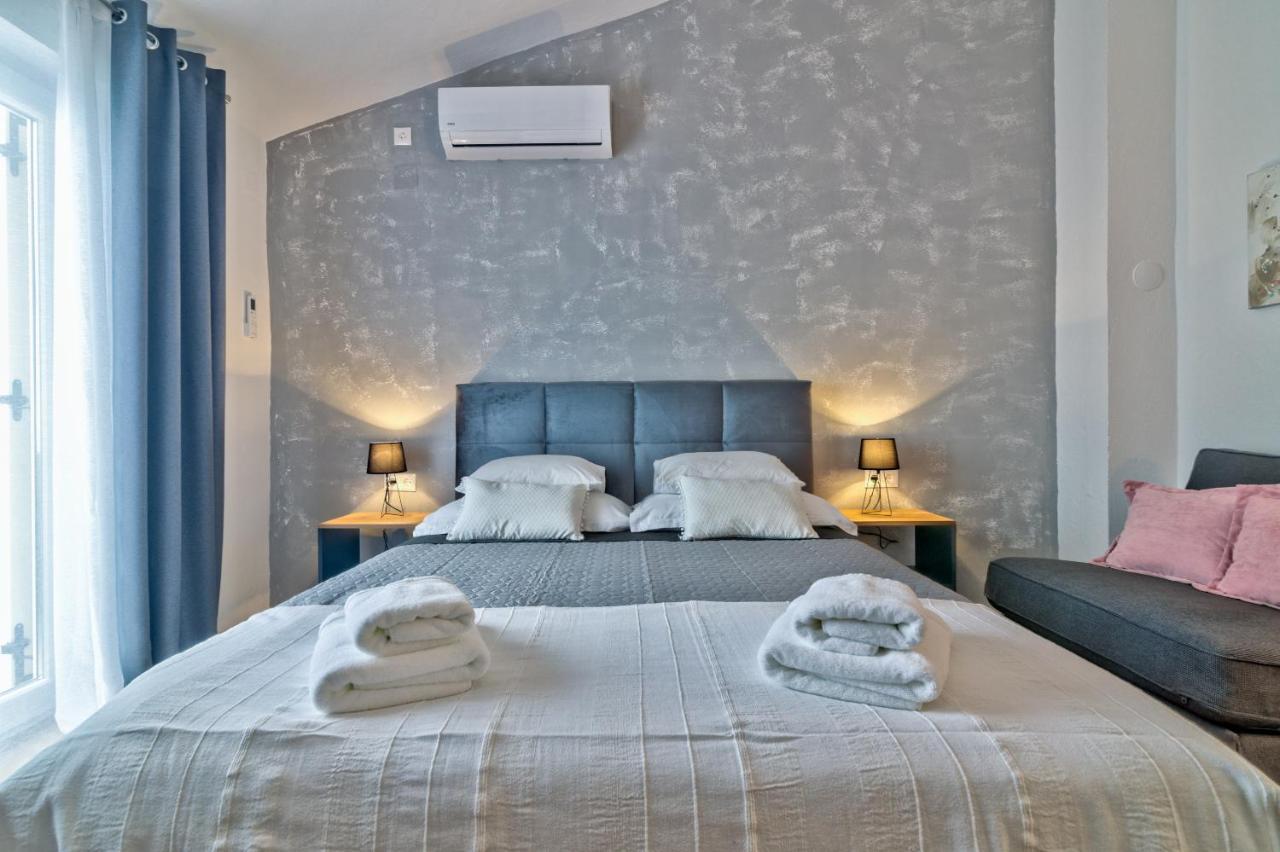 Apartments Bobinac Сень Екстер'єр фото
