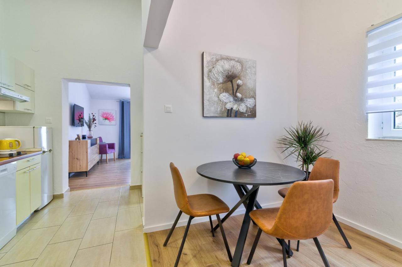 Apartments Bobinac Сень Екстер'єр фото